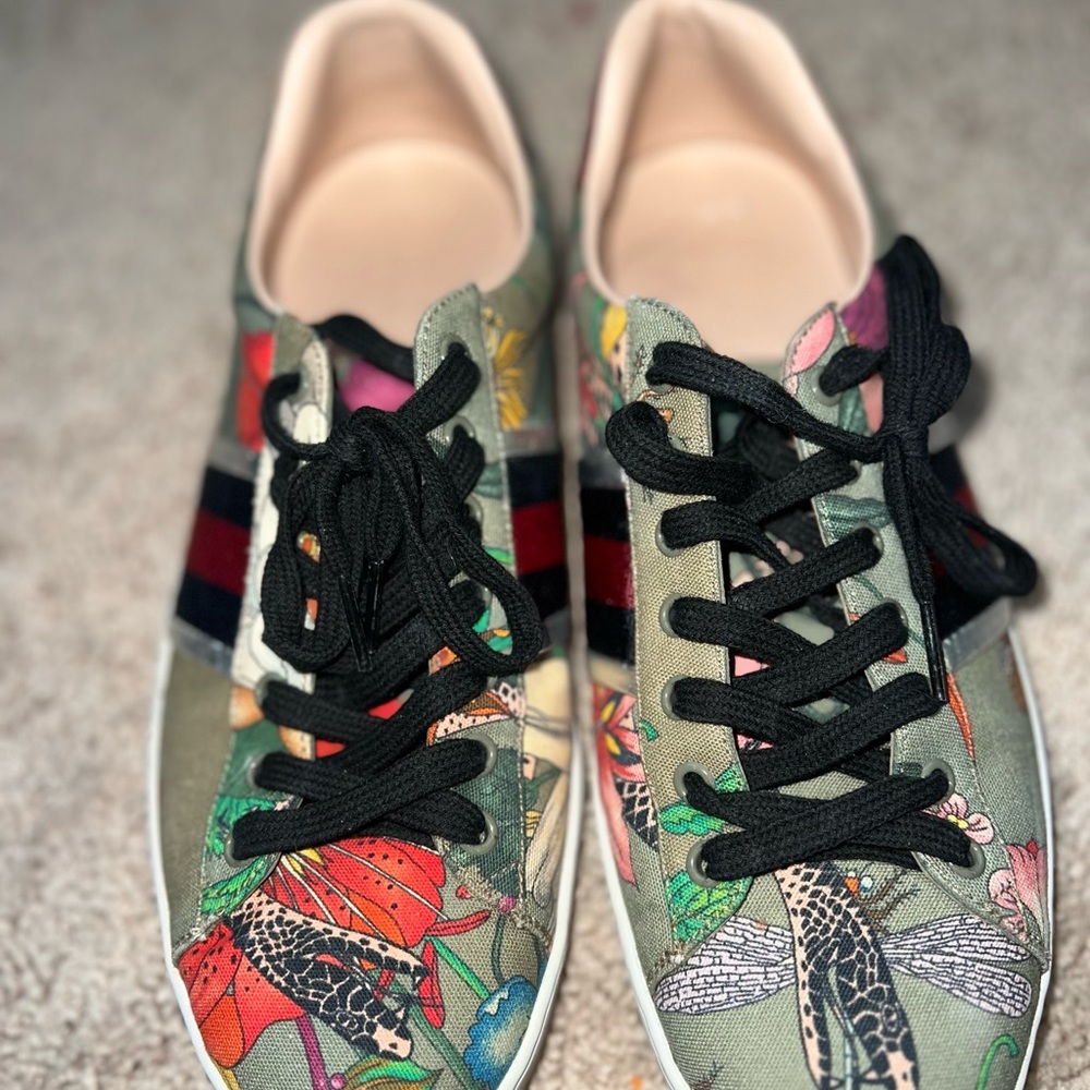 Gucci Green and Red Floral Sneakers - Picture 2 of 2